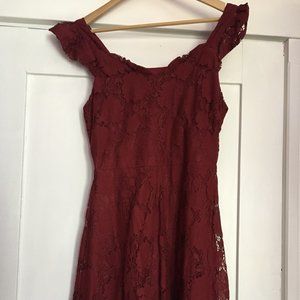 Red Lace Monteau Mini Dress w. Sweetheart Neckline